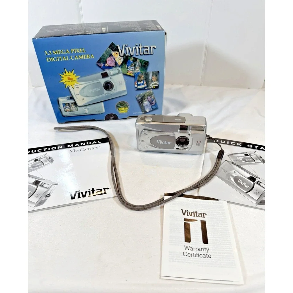 Vivitar ViviCam 3705 3.3MP Digital Camera Silver Tested Powers On‎ w/ Box